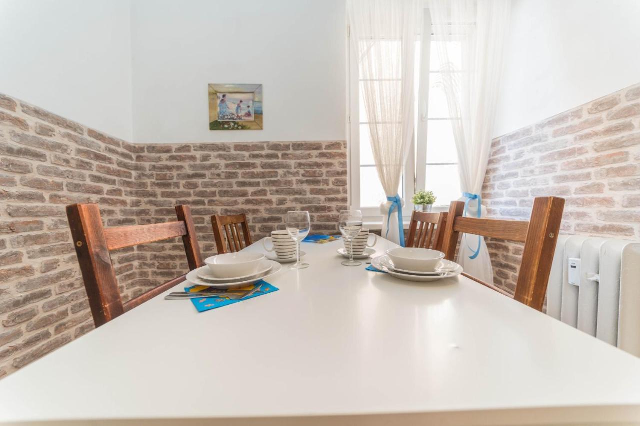 Apartament Przytulny Starowka Old Town Piwna Гданськ Екстер'єр фото